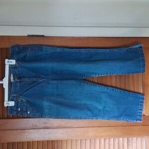 Levi's woman size 18 classic Capri denim jeans
